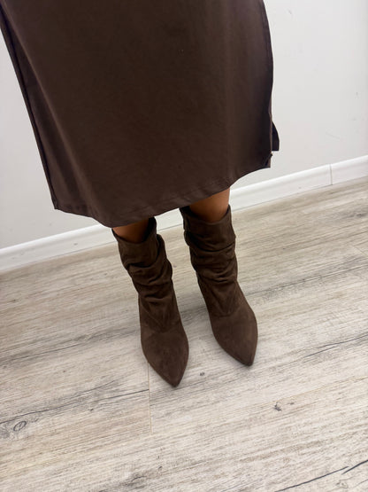Ovyé - Stivaletto Slouchy Scamosciato