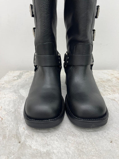 Ovyé - Biker Fibbie